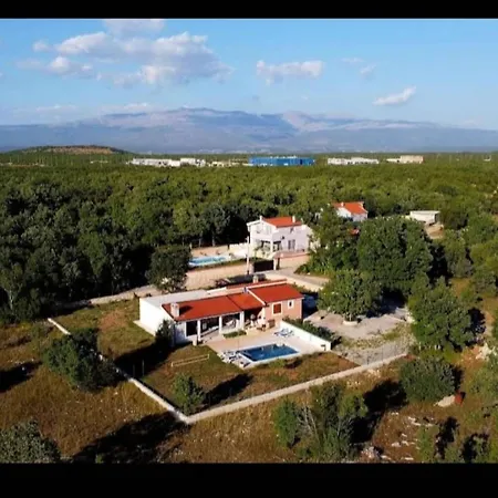 Three Bedroom * Sinj