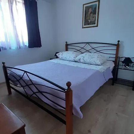 Three Bedroom Vakantiehuis Sinj